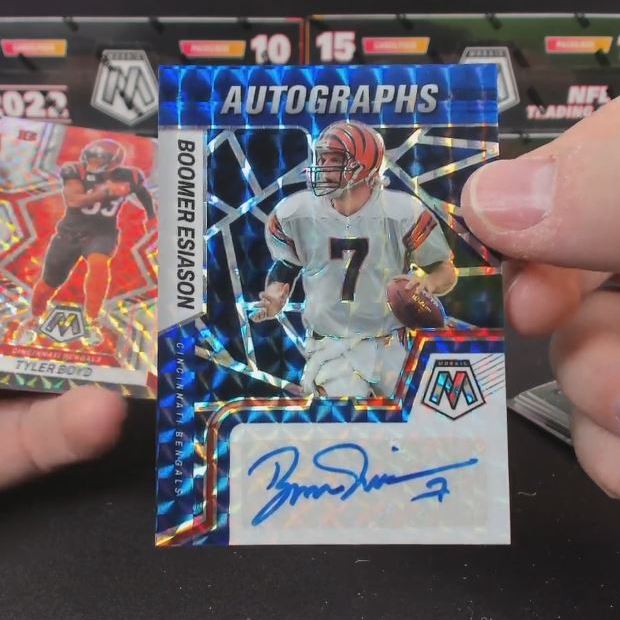 2022 Panini Mosaic Football 1