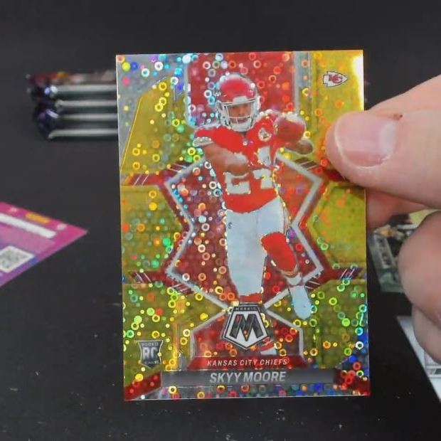 2022 Panini Mosaic No Huddle Football 7