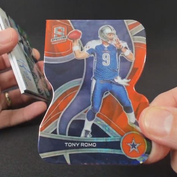 2022 Panini Spectra Football 16