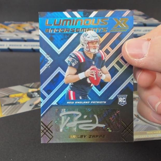 2022 Panini XR Football 1