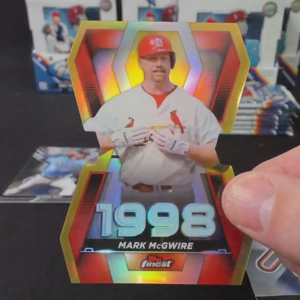 2022 Topps Finest Baseball 10