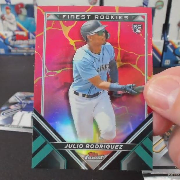 2022 Topps Finest Baseball 9